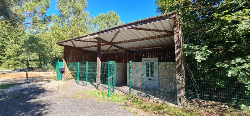 Maison - 210 m² - 10 pièces