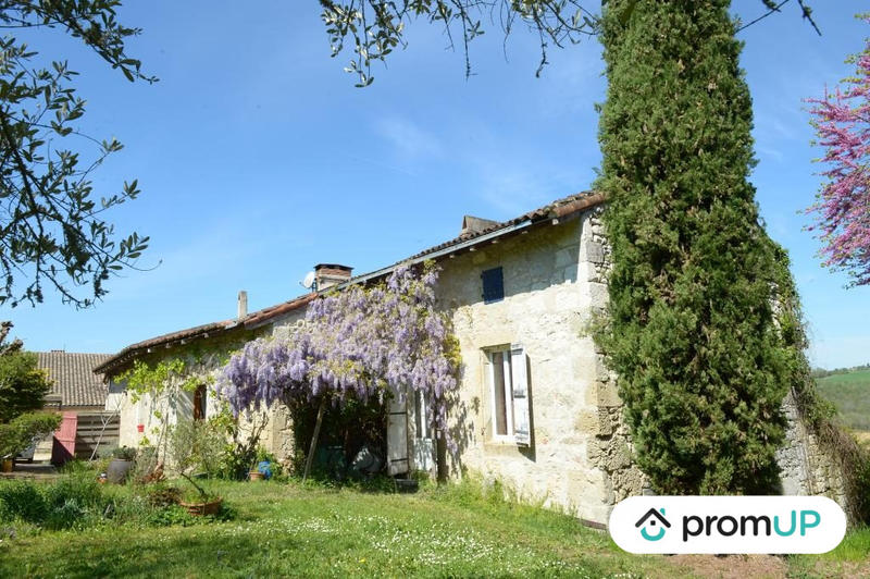 Maison traditionnelle - 148 m² - 4 pièces