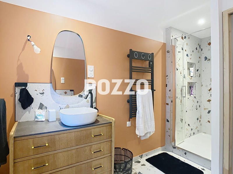 Maison - 170 m² - 8 pièces