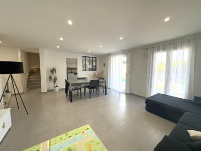 Maison - 130 m² - 6 pièces