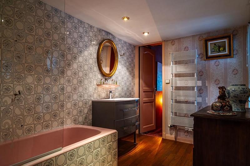 Maison - 210 m² - 6 pièces