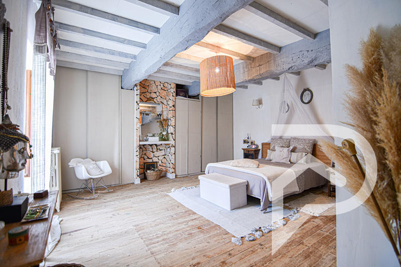 Maison - 140 m² - 5 pièces