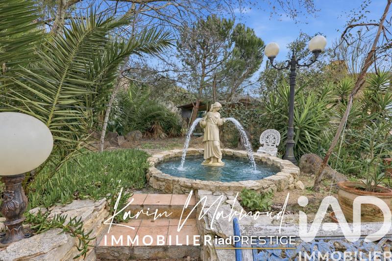 Maison - 260 m² - 7 pièces