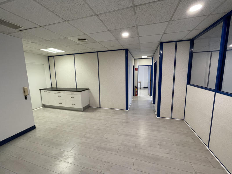 Bureau - 106 m²