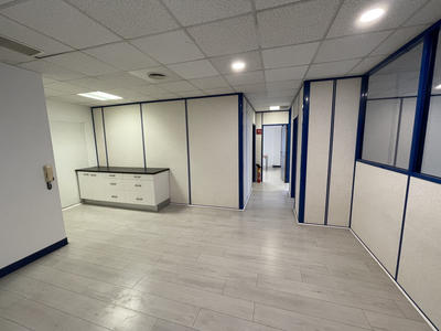 Bureau - 106 m²