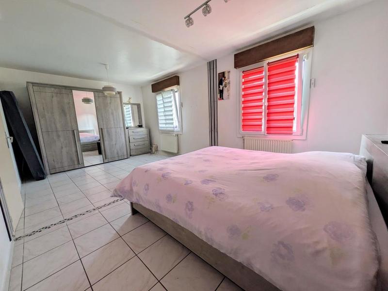 Maison - 140 m² - 6 pièces