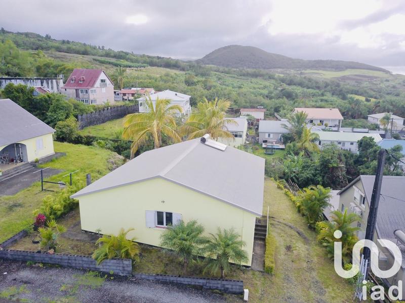 Maison - 102 m² - 4 pièces