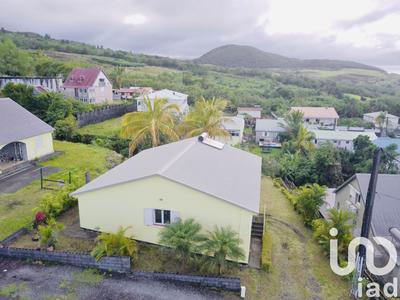 Maison - 102 m² - 4 pièces