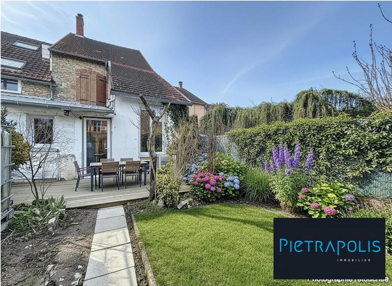 Maison - 106 m² - 4 pièces