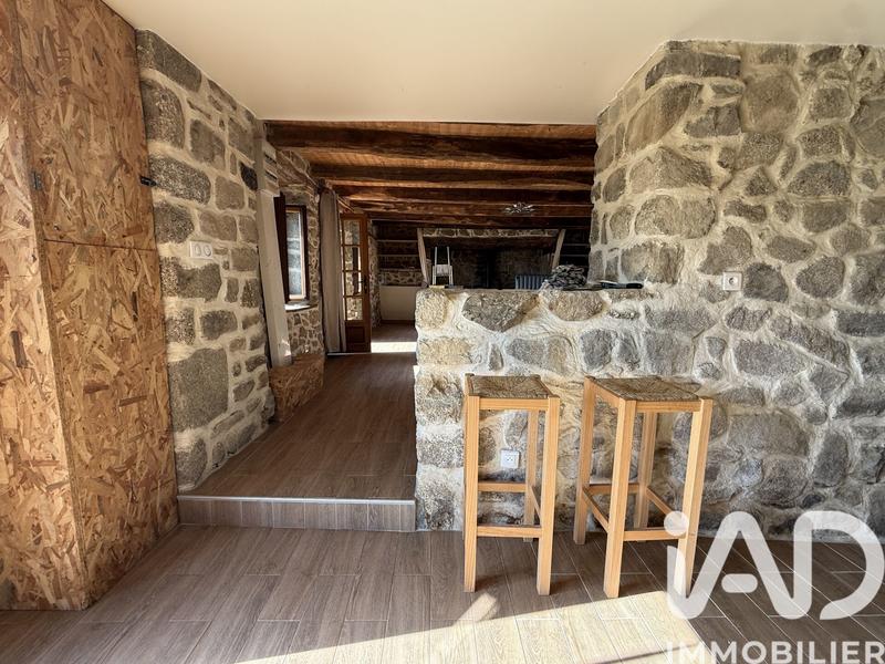 Maison - 92 m² - 4 pièces