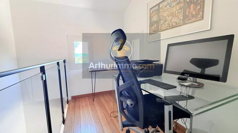 Maison - 185 m² - 7 pièces