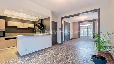 Maison de maîtres - 146 m² - 8 pièces