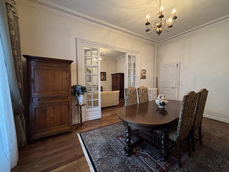 Appartement - 162 m² - 4 pièces