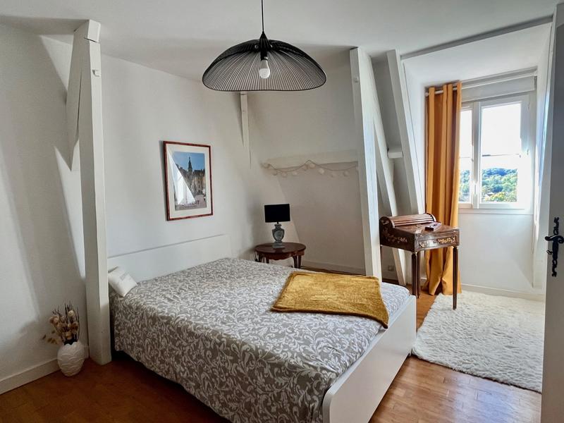 Maison traditionnelle - 158 m² - 6 pièces