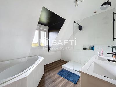 Maison - 149 m² - 8 pièces