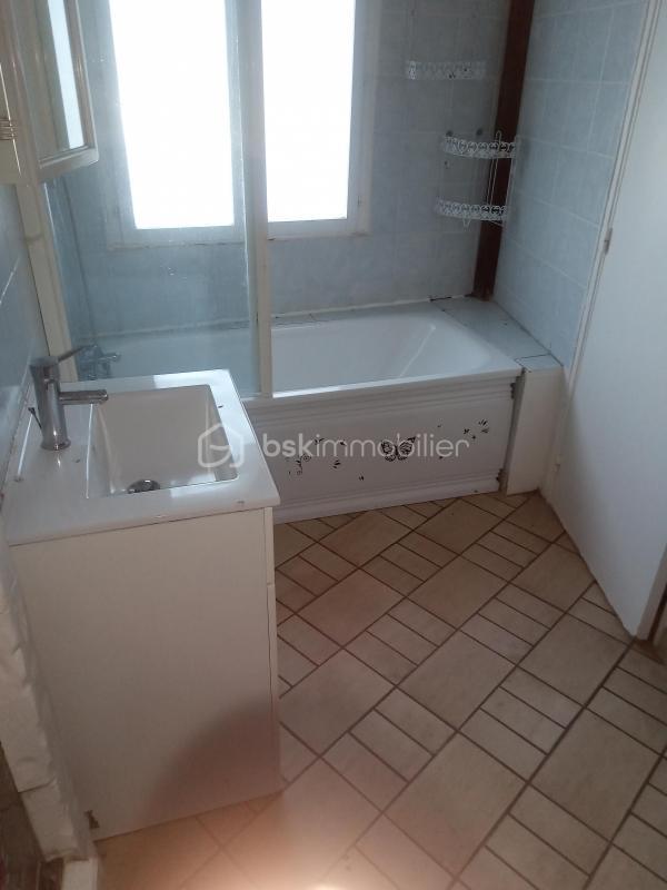 Maison - 121 m² - 6 pièces