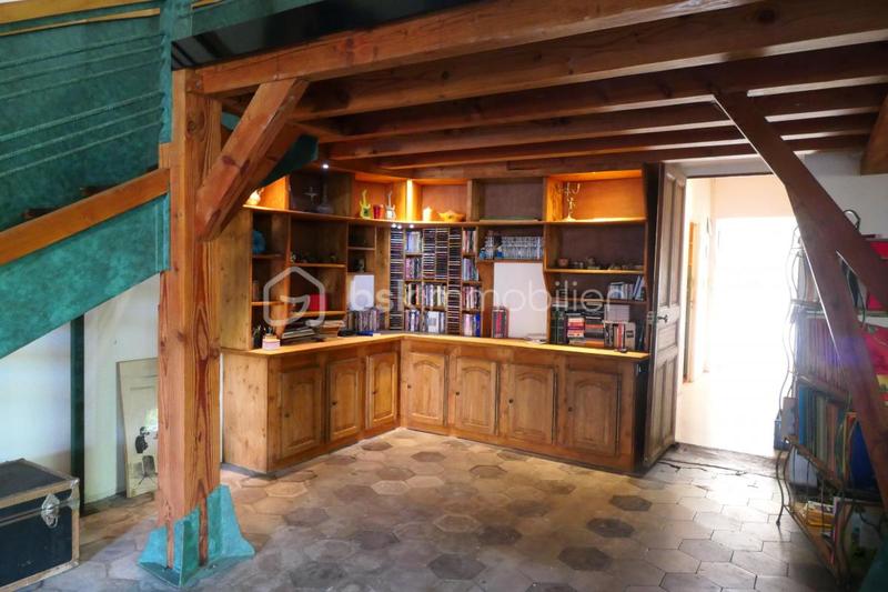 Propriété - 161 m² - 10 pièces