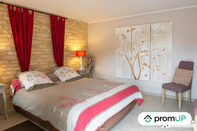 Maison ancienne - 222 m² - 8 pièces