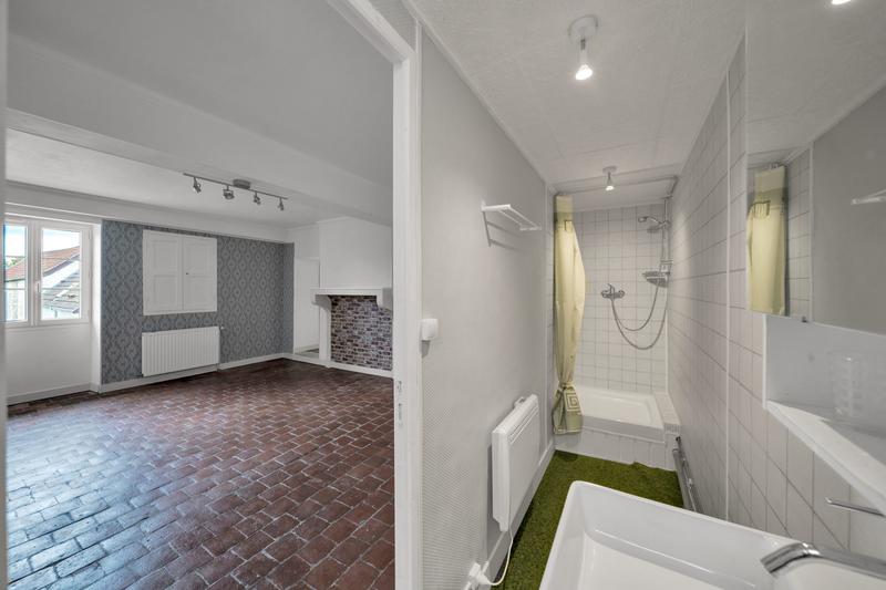 Maison ancienne - 207 m² - 6 pièces