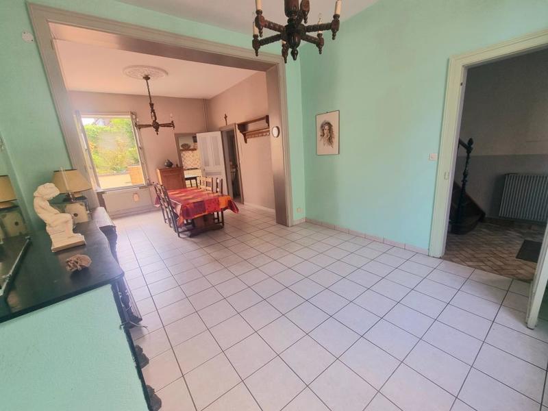 Maison - 161 m² - 7 pièces