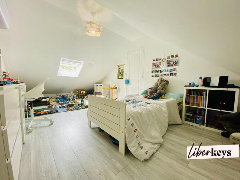 Pavillon - 120 m² - 7 pièces