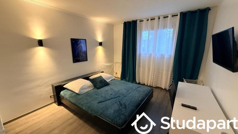 Chambre - 10 m² - 1 pièce