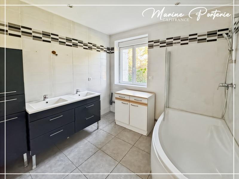 Maison en pierre - 152 m² - 5 pièces
