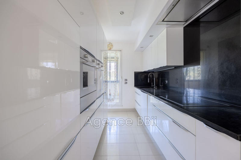 Appartement - 104 m² - 3 pièces