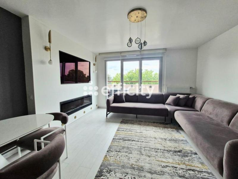 Appartement - 89 m² - 5 pièces