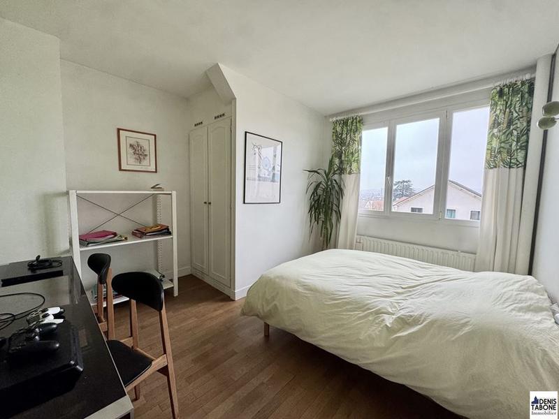 Maison traditionnelle - 112 m² - 6 pièces