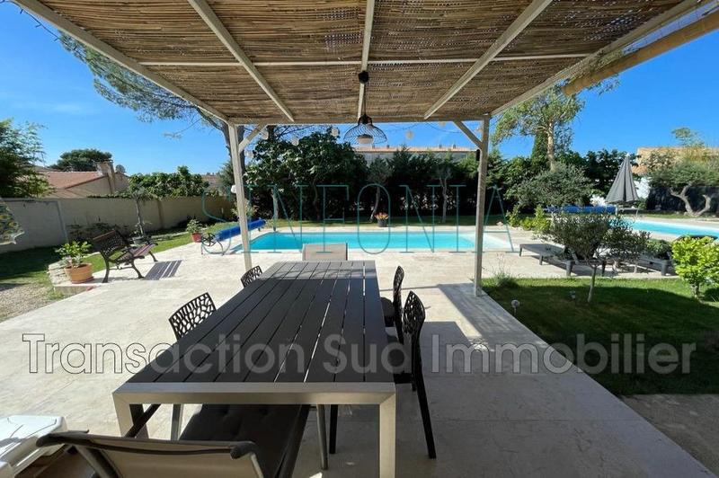 Propriété - 235 m² - 10 pièces