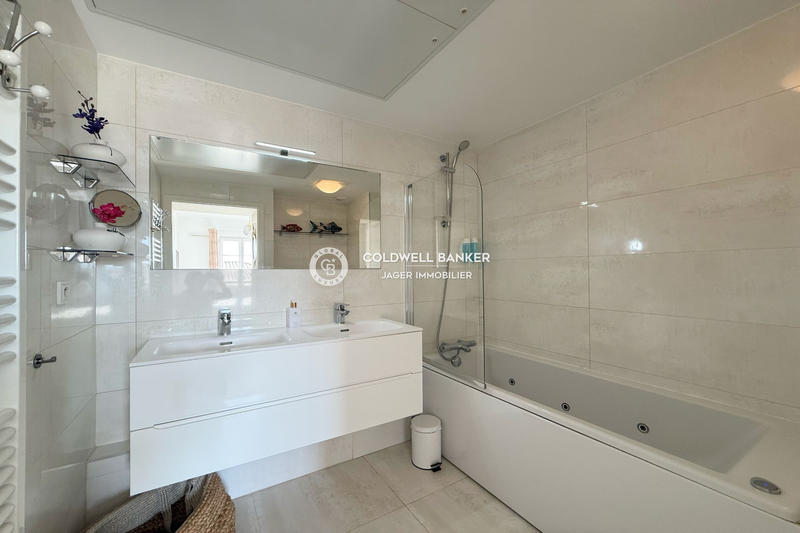 Appartement - 93 m² - 4 pièces