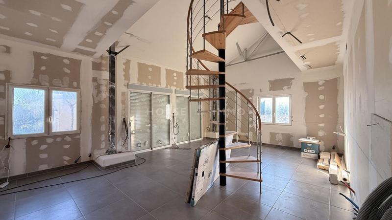 Mas - 217 m² - 5 pièces