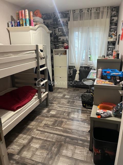 Pavillon - 132 m² - 7 pièces