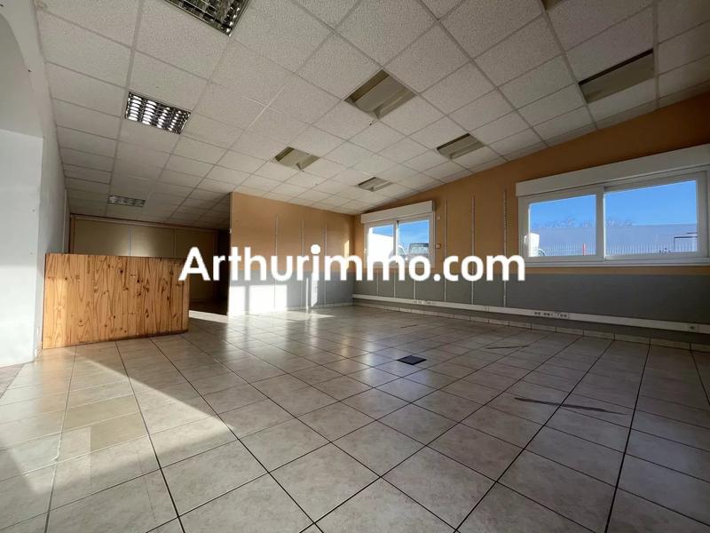 Bureau - 261 m² - 3 pièces