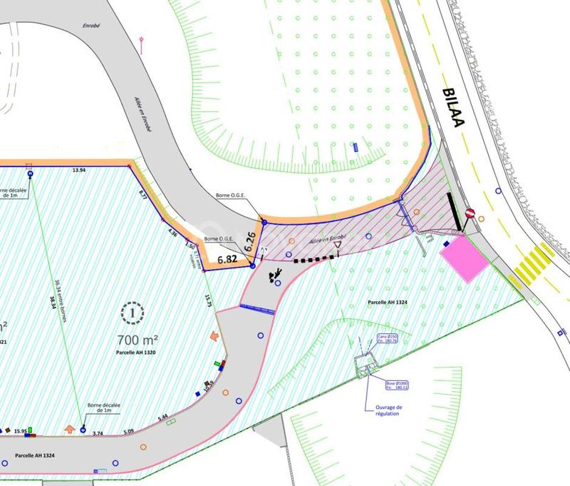 Terrain constructible - 700 m²