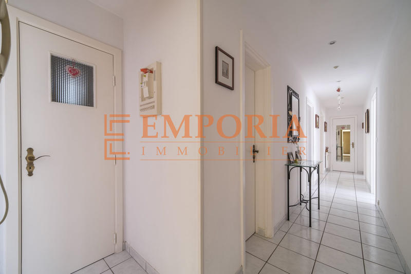 Appartement - 87 m² - 4 pièces