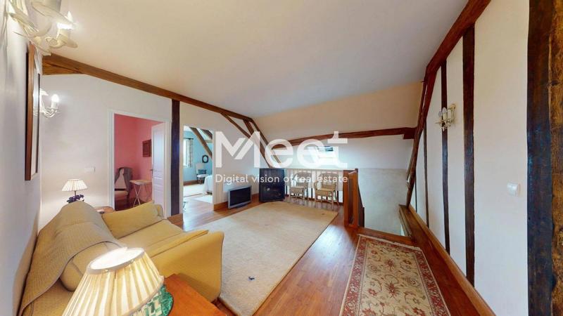 Maison - 561 m² - 15 pièces