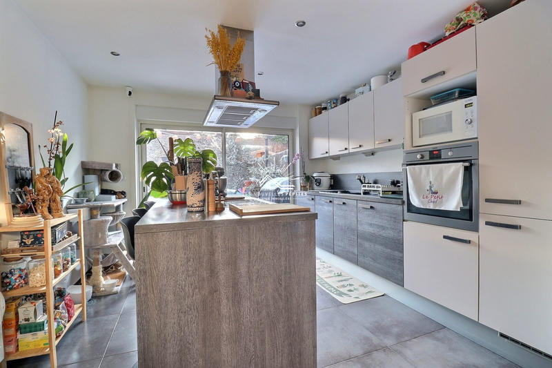 Maison - 103 m² - 4 pièces