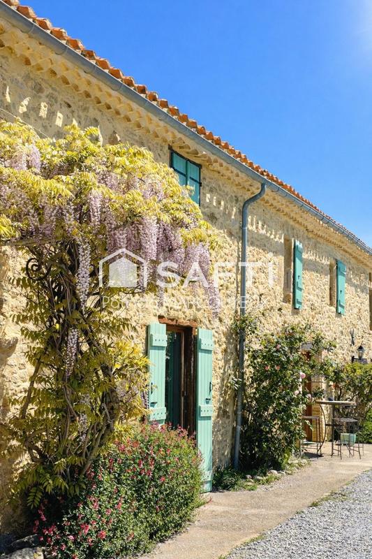 Maison - 400 m² - 10 pièces