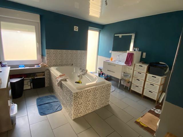 Maison - 138 m² - 4 pièces