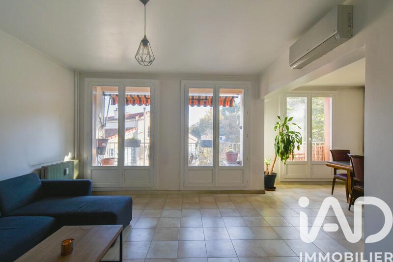 Appartement - 96 m² - 5 pièces