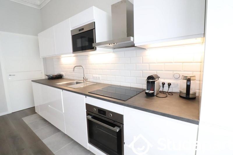 Chambre - 13 m² - 1 pièce