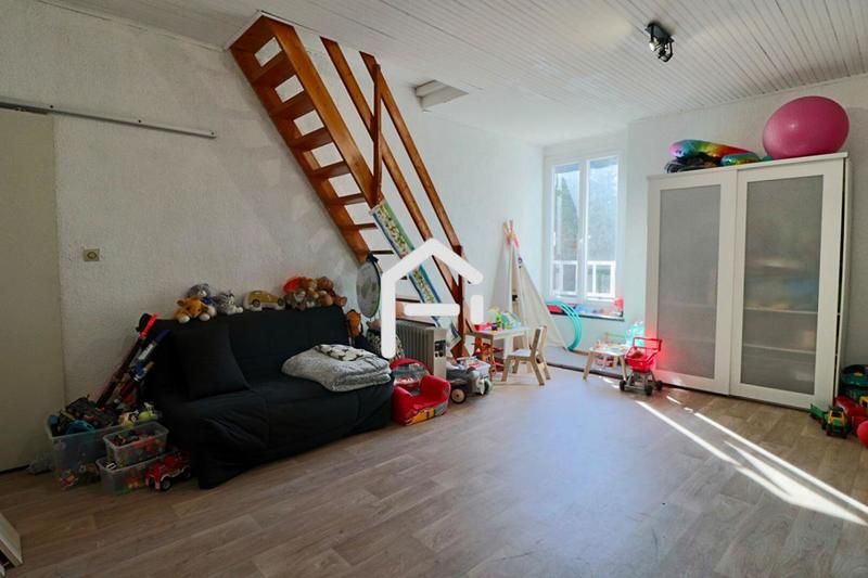 Mas - 259 m² - 8 pièces