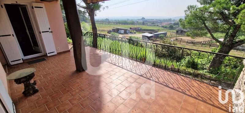 Maison - 260 m² - 6 pièces