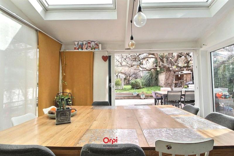 Maison - 109 m² - 6 pièces