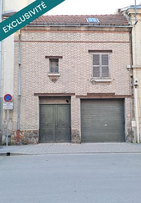 Maison - 248 m² - 2 pièces