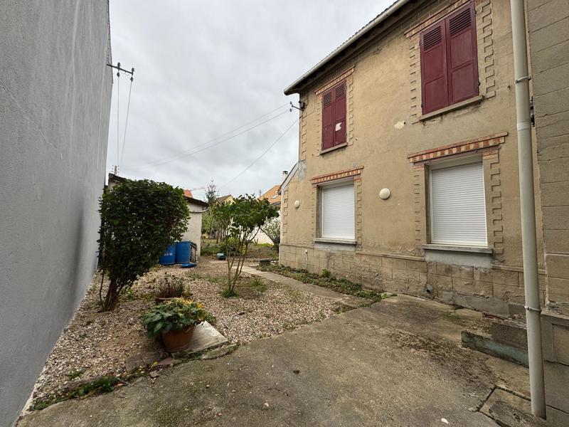 Maison - 85 m² - 4 pièces