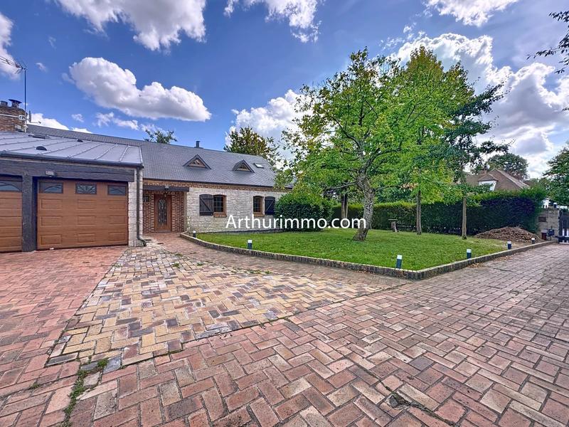 Maison - 232 m² - 9 pièces