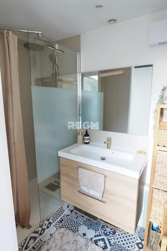 Maison - 96 m² - 3 pièces